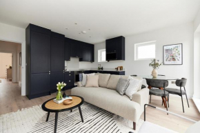 The Wembley Park Wonder - Charming 2BDR Flat with Balcony